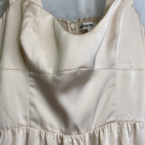 Reformation Hollyhock Dress NWT in Champagne - Picture 8 of 8